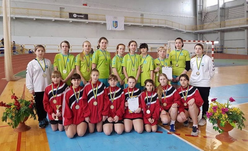 Терновские гандболистки – вице-чемпионки Украины