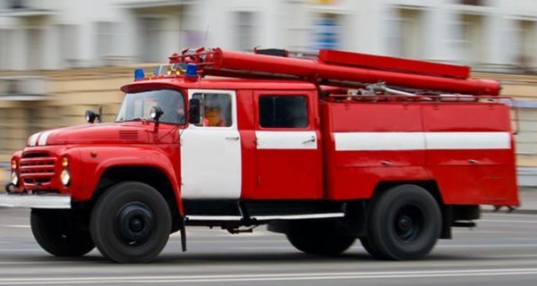 Из-за пожара у соседей едва не погибли мама с младенцем