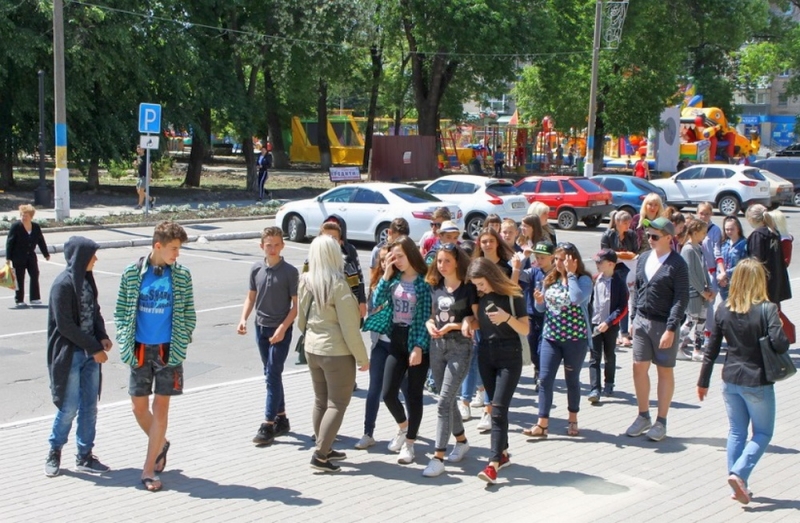 В Павлограде встречали детей из прифронтовой зоны