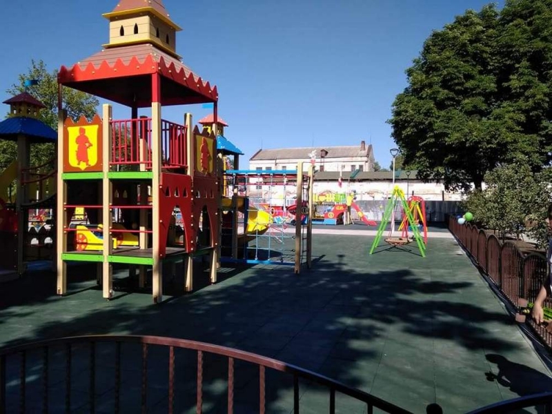 В Павлограде открыли после реконструкции Детский парк (ФОТО)