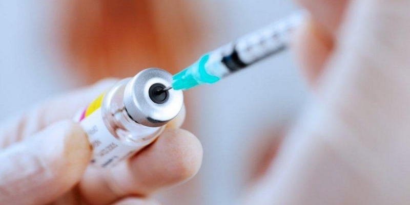 Взрослых в зоне риска против кори будут вакцинировать бесплатно