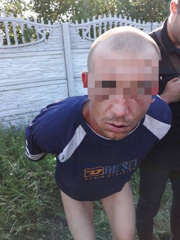 На Днепропетровщине изверг изнасиловал девочку и оставил едва живую умирать в кустах