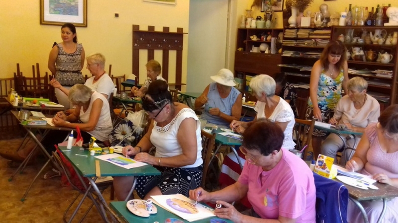 В Павлограде бабушки становятся «студентками» и получают знания в Университете III поколения