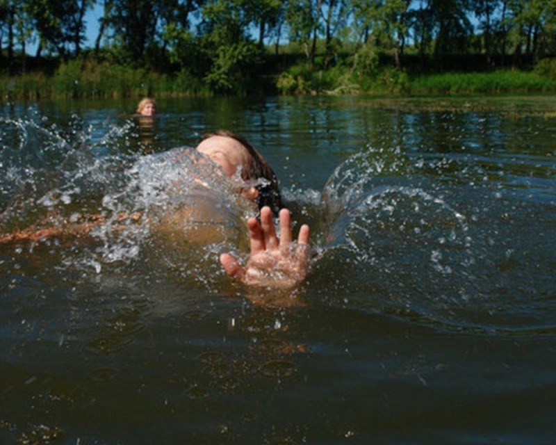В Павлограде ищут тело утонувшей 10-летней девочки