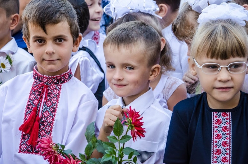 Первый звонок прозвучал для более 317 тысяч школьников Днепропетровщины
