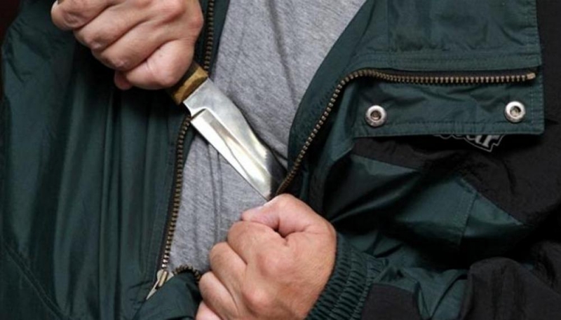 В центре Павлограда мужчину пырнули ножом