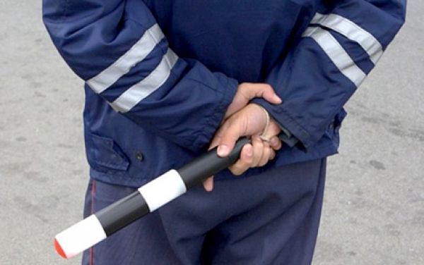 Автомобиль с поддельными документами обнаружили в Павлограде