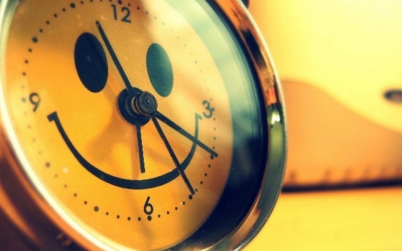 В октябре украинцы переведут стрелки часов