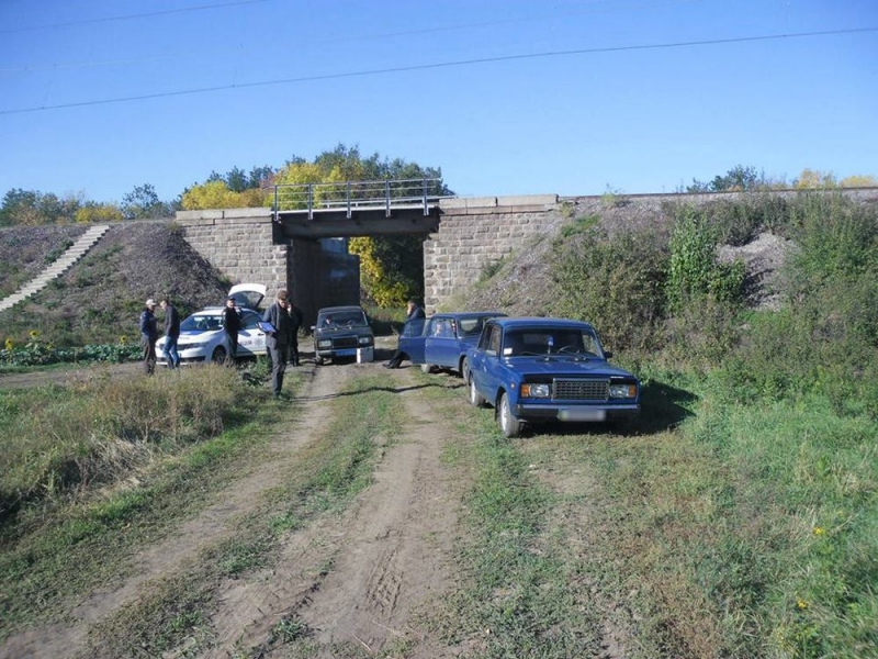 На Петропавловщине копы задержали парня, который украл автомобиль у односельчанина