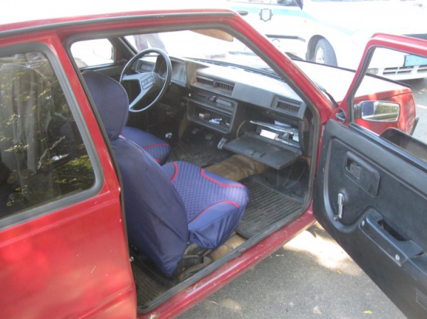 Павлоградец вез в автомобиле пистолет и боеприпасы