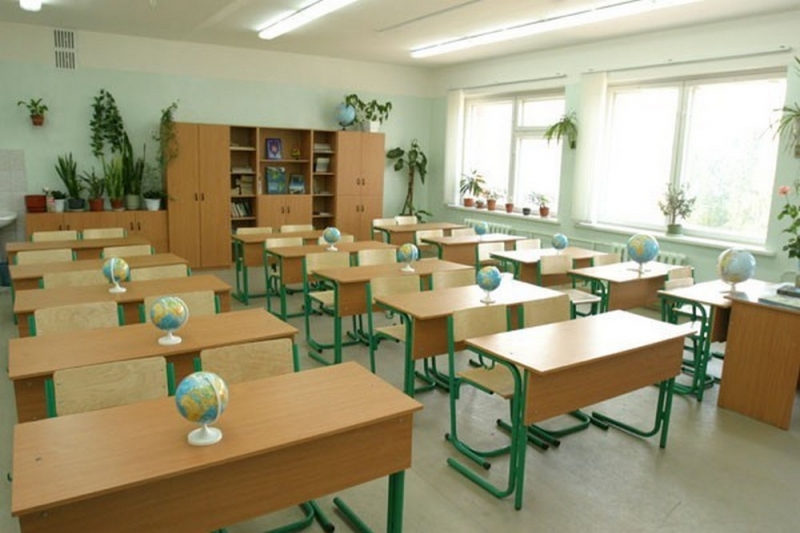 В Павлограде обучение в школах возобновят, скорее всего, с четверга, – мэр