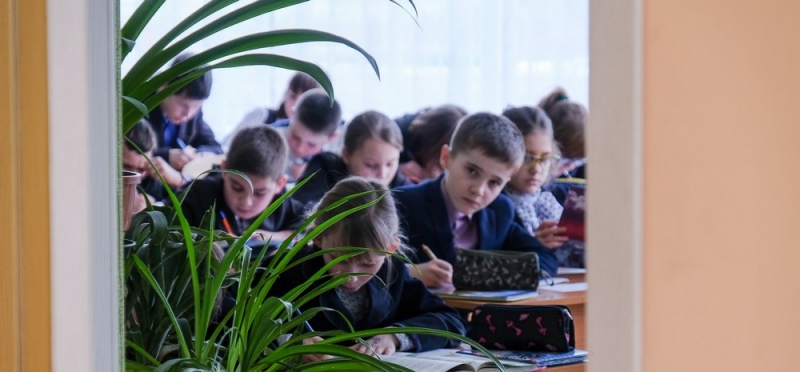 Более 2,8 тыс. школьников Днепропетровщины отправили на карантин