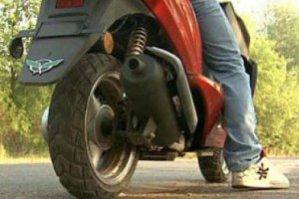 Во время рыбалки у павлоградца угнали скутер