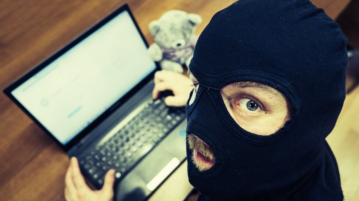 Будьте осторожны: павлоградцев атакуют «банковские» аферисты