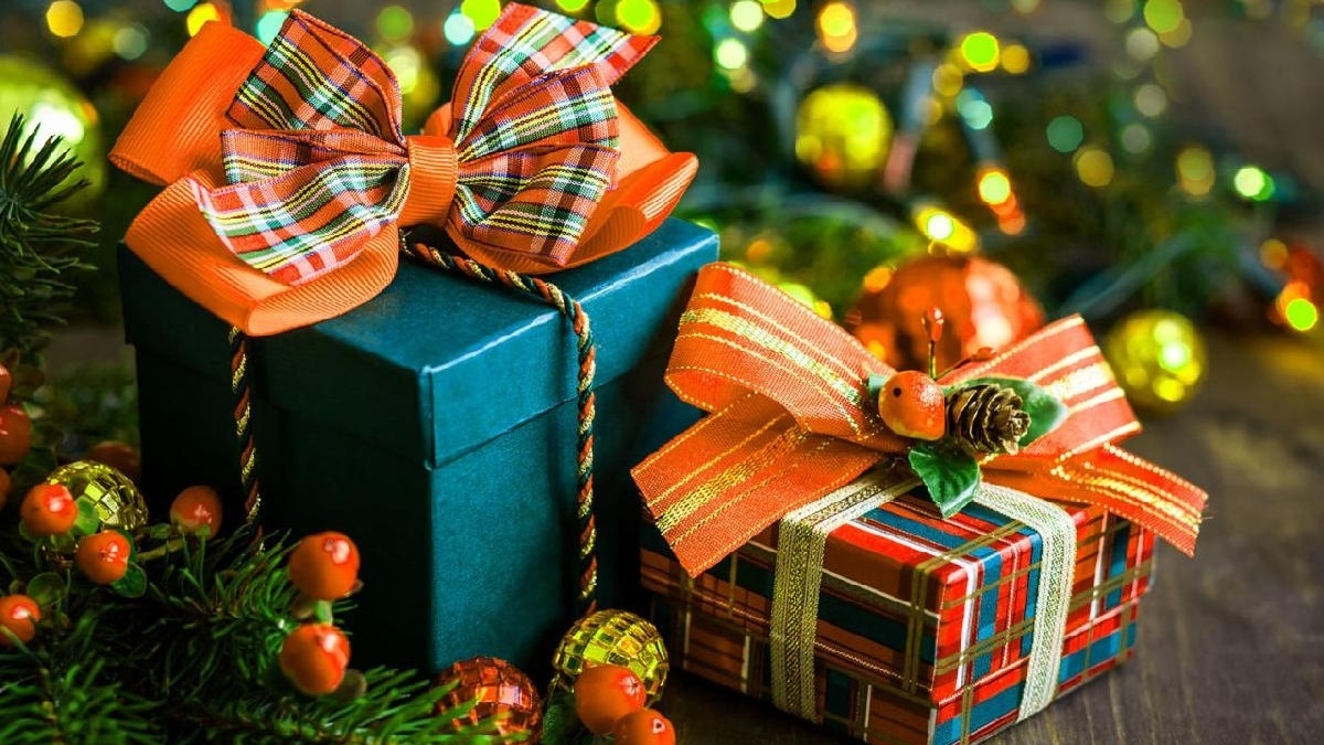 Команда Первого Павлоградского сайта поздравляет Вас с Новым годом!