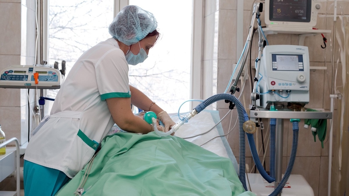 В реанимации находятся трое шахтеров пострадавших при взрыве на шахте Героев Космоса