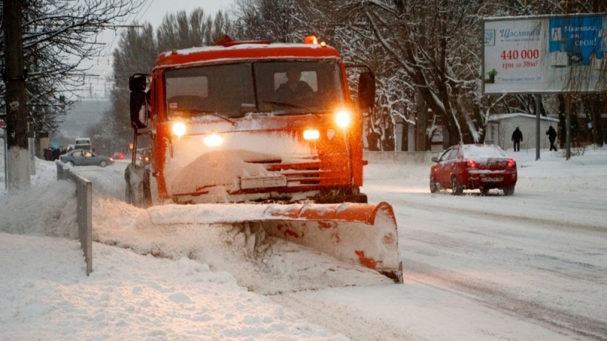 За уборку снега Павлоград заплатит больше пол миллиона гривен частной компании