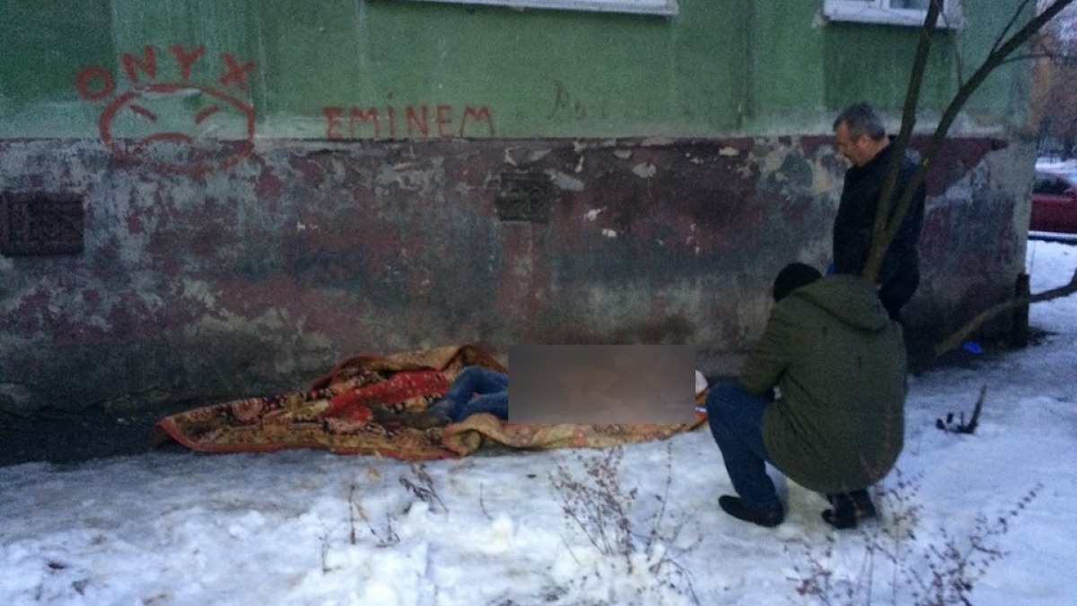 В Терновке мужчина убил коллегу и закопал в подвале пятиэтажки