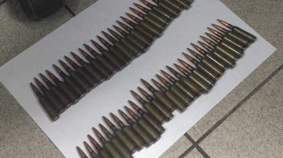 В Павлограде рецидивист попался на краже элитного алкоголя, при себе имел наркотики и патроны