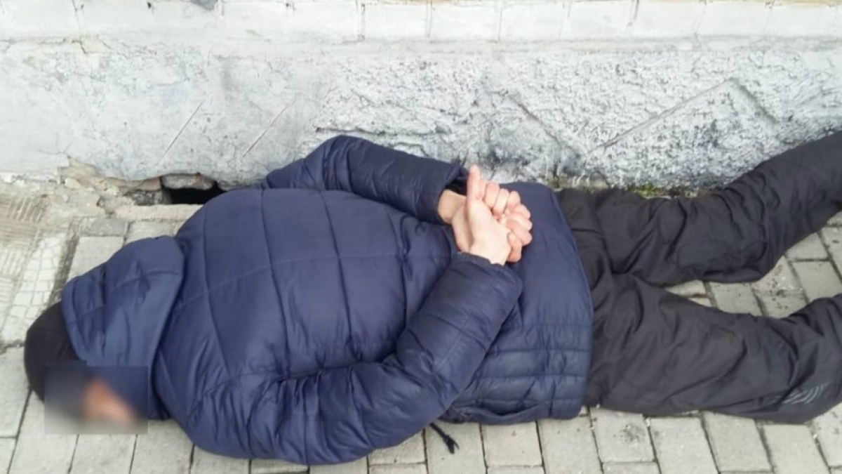 В Терновке полицейские задержали грабителя