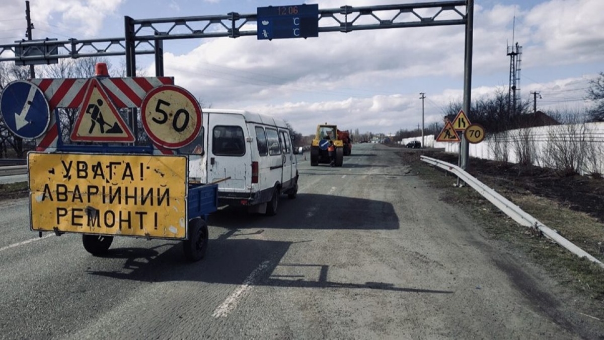В службе автомобильных дорог области просят водителей быть осторожными на трассе