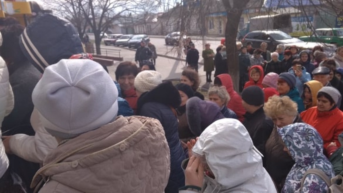 Деньги от Пети: В Павлограде устроили подкуп избирателей в поддержку Порошенко